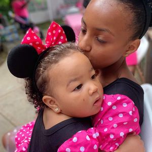 Meet your Posher, Dayana